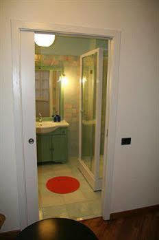 מילאנו Ripa Del Naviglio B&B מראה חיצוני תמונה